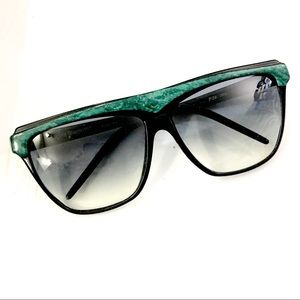 Laura Biagotti Green Vintage Logo Sunglasses